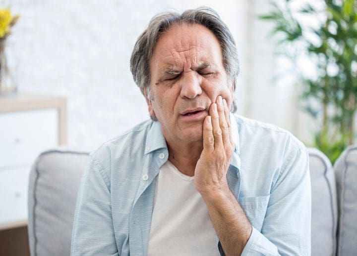 teeth-pain 8 Methods To Get Rid Of Unbearable Toothache At Night